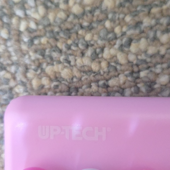 Wireless Pink Round-Key Compact Keyboard - Picture 2 of 2